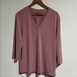 Banana Republic Mauve V-Neck Blouse